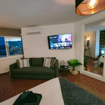 Avenida Palma De Mallorca Center With Sea Views By Namaste Elite Torremolinos